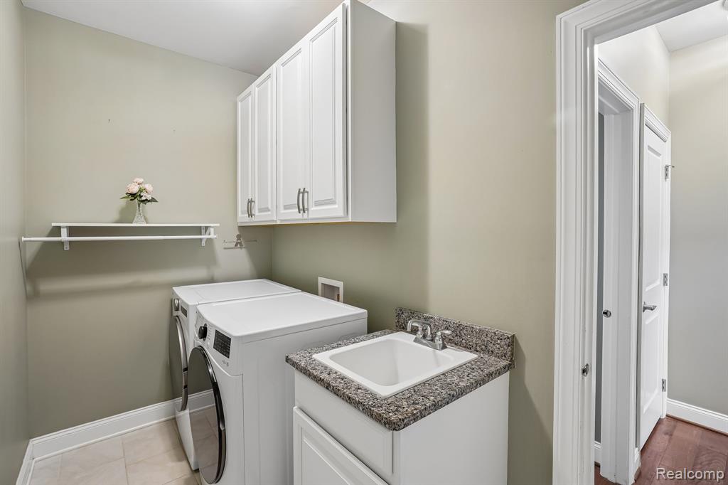 42832 Cardinal Way, Novi, MI — Photo 31