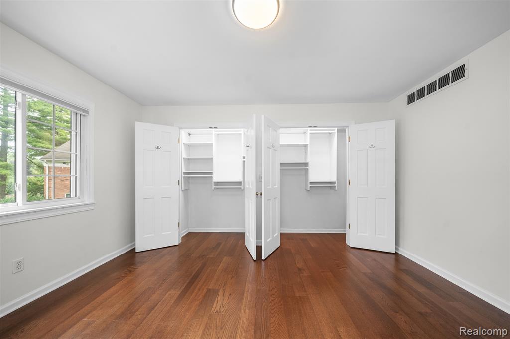 560 Billingsgate Court, Bloomfield Hills, MI 48301 — Photo 16