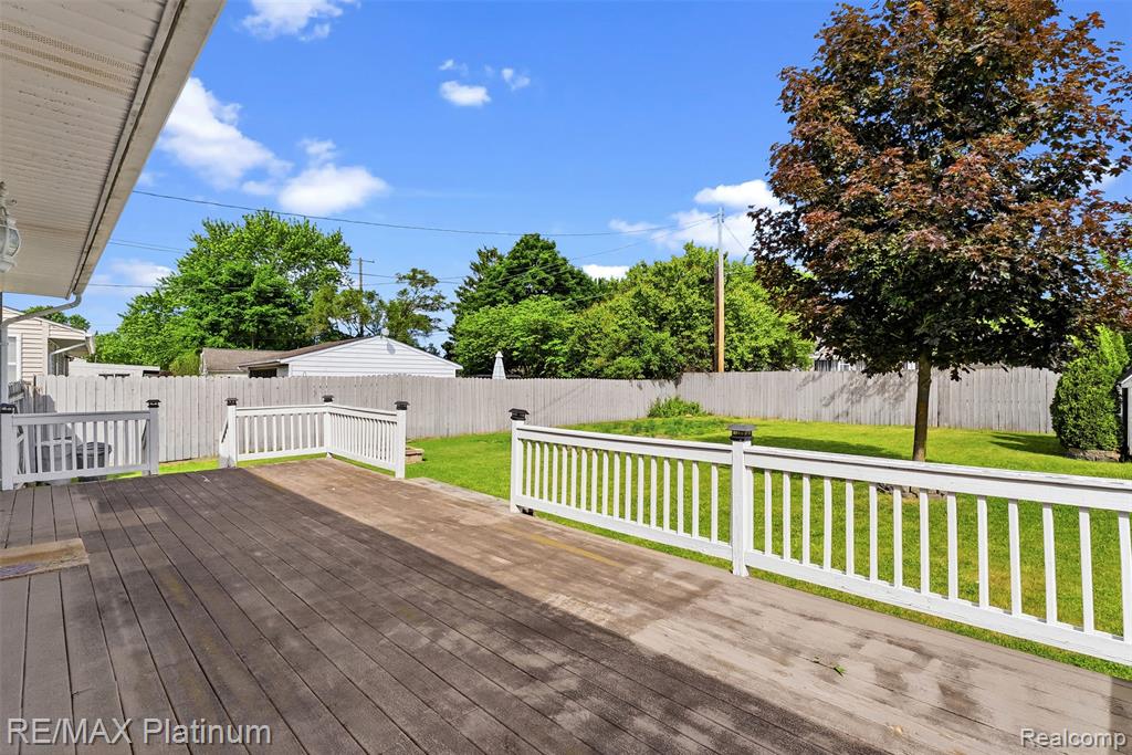 5354 Don Shenk Drive, Swartz Creek, MI 48473 — Photo 36
