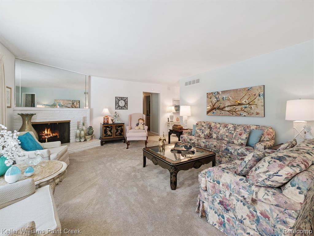 952 Dursley Road, Bloomfield Hills, MI 48304 — Photo 9