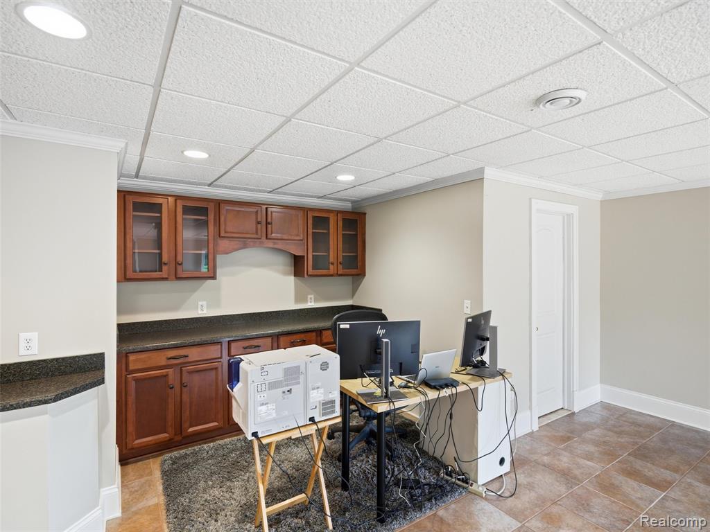 1232 Thorn Ridge Drive, Howell, MI 48843 — Photo 33