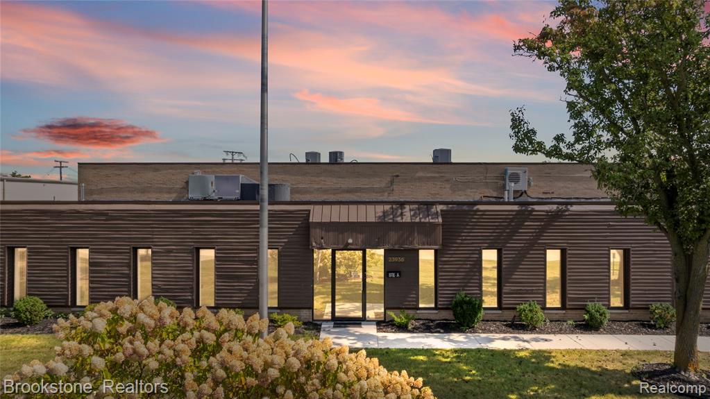 23936 Industrial Park Drive, Farmington Hills, MI 48335