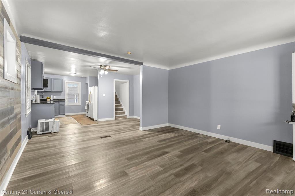 8403 Westminster Avenue, Warren, MI 48089 — Photo 5