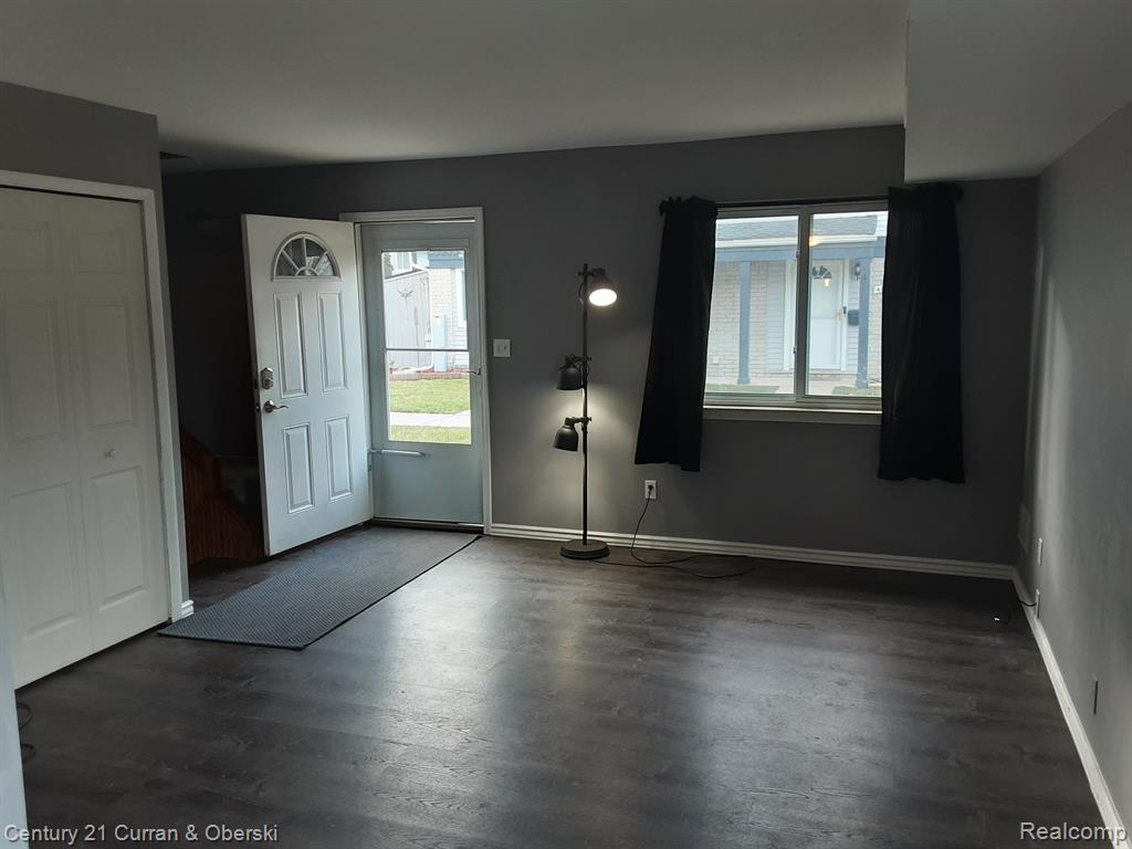 41279 S WOODBURY GREEN Drive, Belleville, MI 48111 — Photo 14
