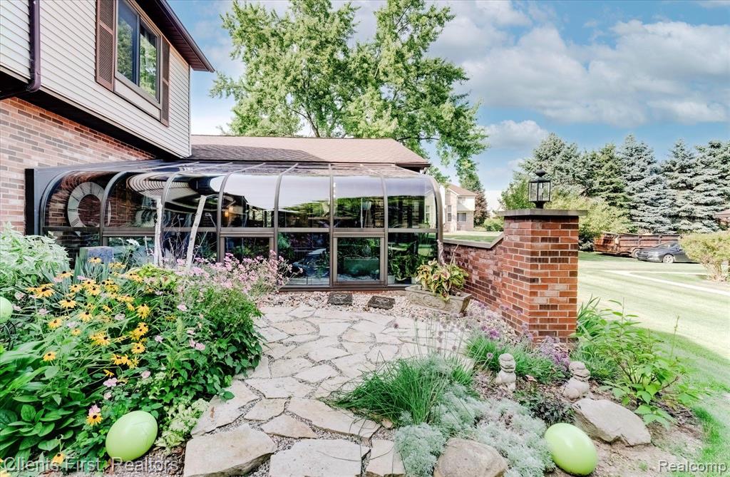 955 WOODLANE Drive, 12, Rochester Hills, MI 48307 — Photo 32