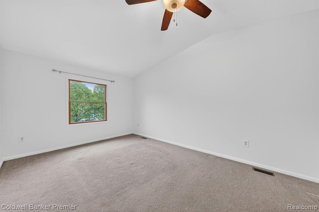425 Arbor Pine Drive, Ortonville, MI 48462 — Photo 36