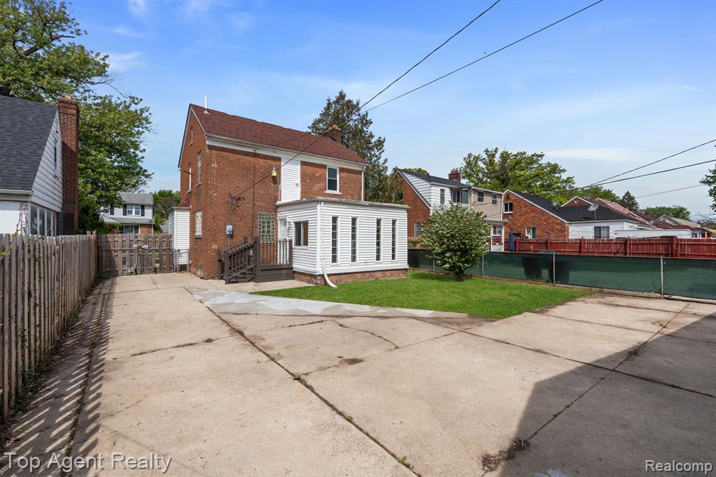 16124 Fielding Street, Detroit, MI 48219 — Photo 32
