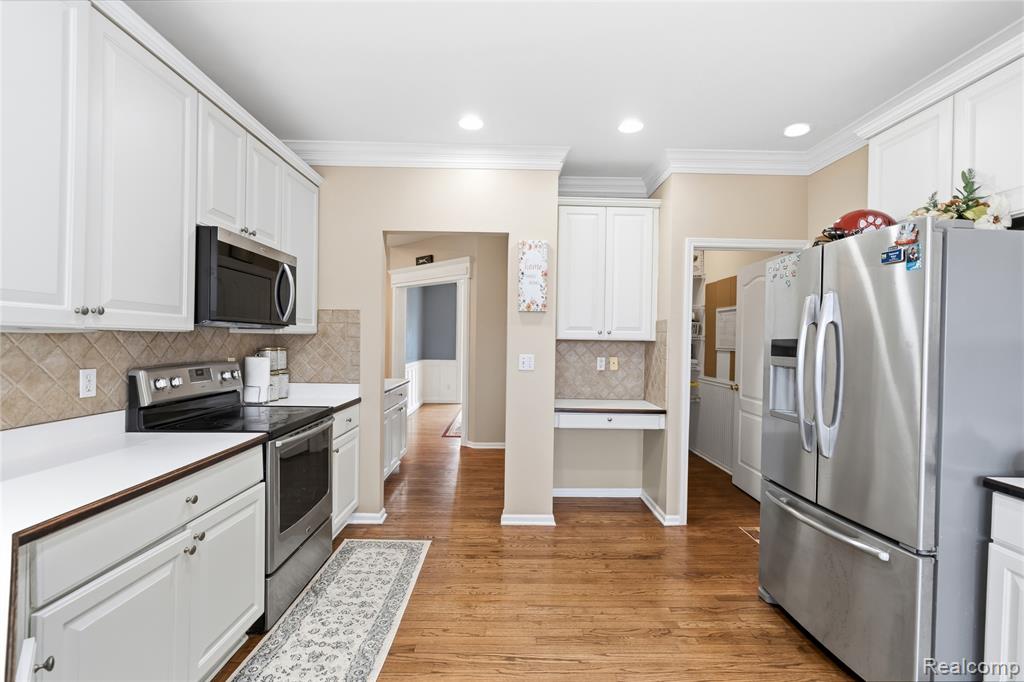 4337 Meadowbrook Court, Grand Blanc, MI 48439 — Photo 10