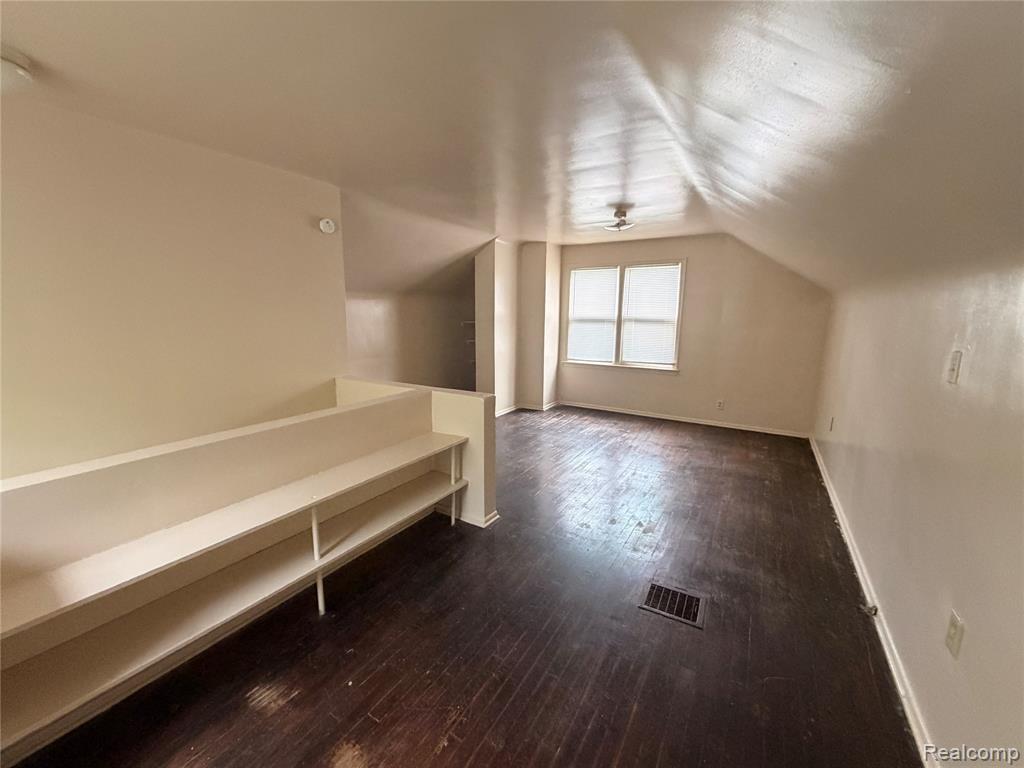 9529 Auburn Street, Detroit, MI 48228 — Photo 15
