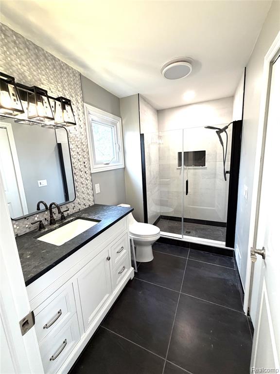 5525 Woodland Court, West Bloomfield, MI — Photo 41