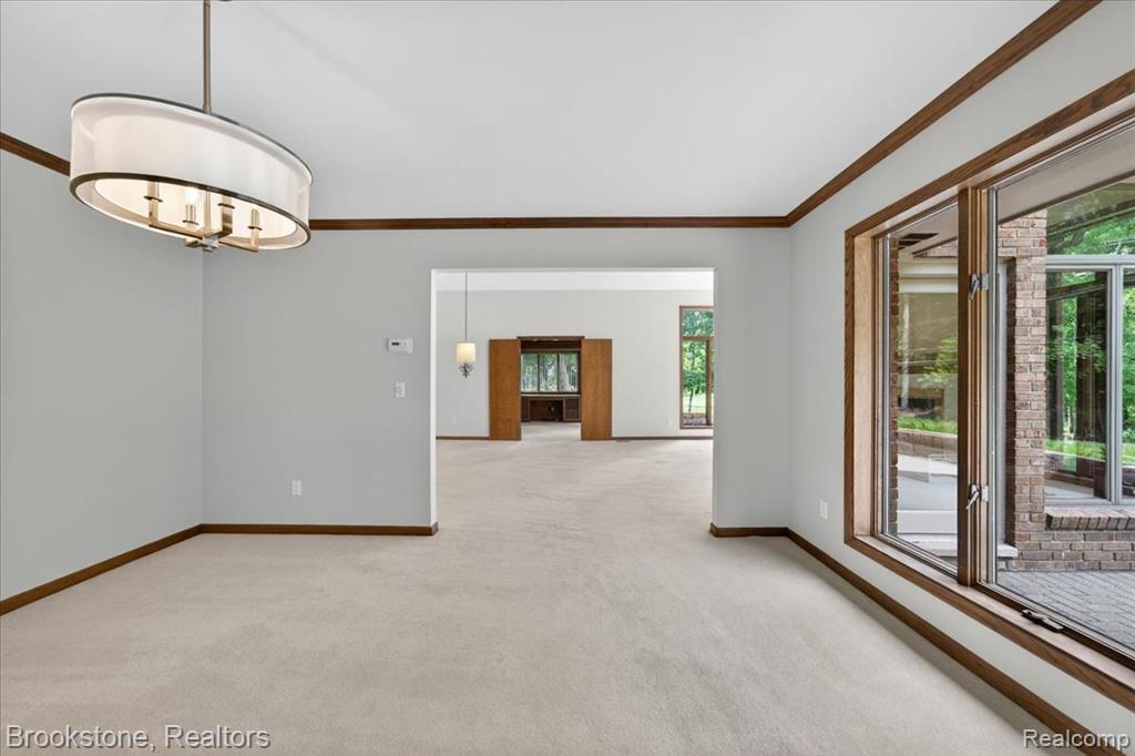 2610 Vanel Court, West Bloomfield, MI 48324 — Photo 12