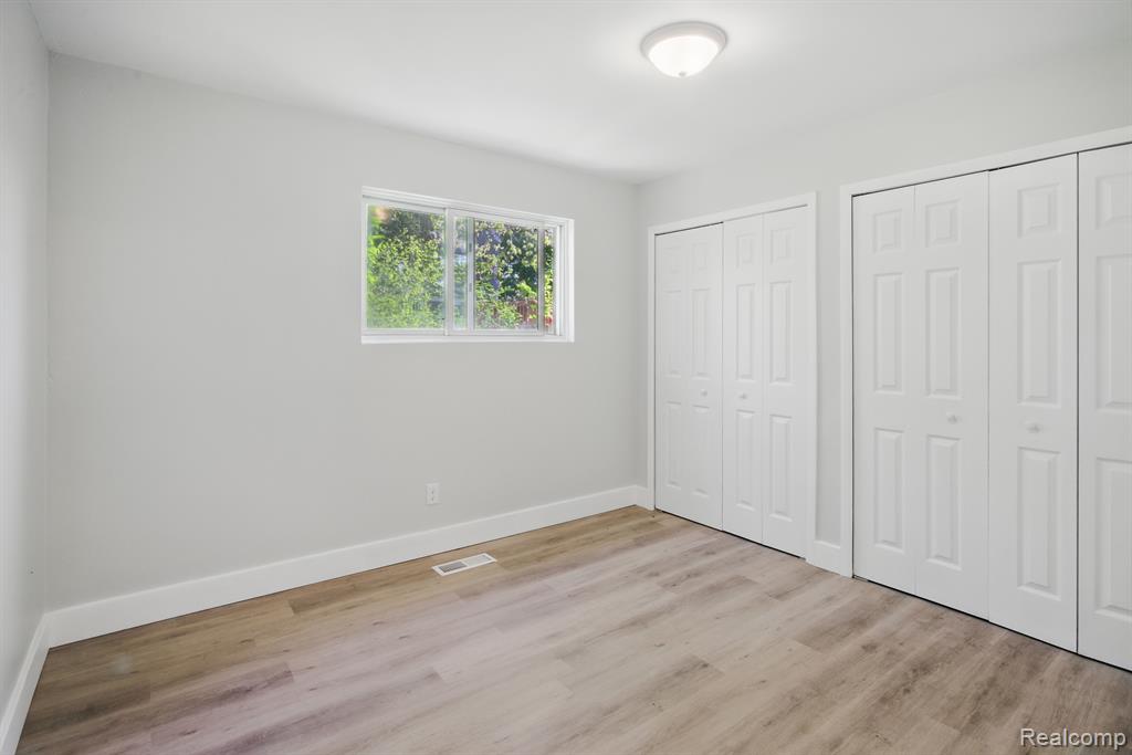 5028 LINDA Street, Warren, MI 48092 — Photo 19