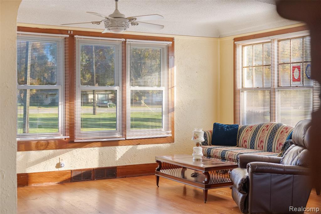 9669 Dixie Highway, MI — Photo 13