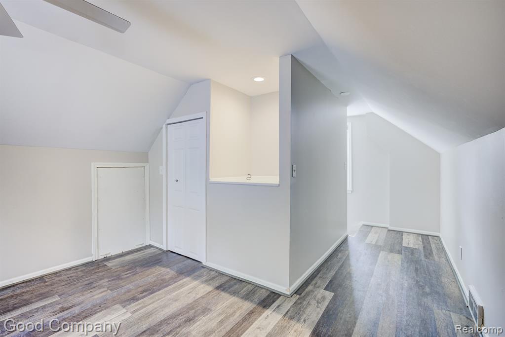 830 W HAZELHURST Street, Ferndale, MI 48220 — Photo 25