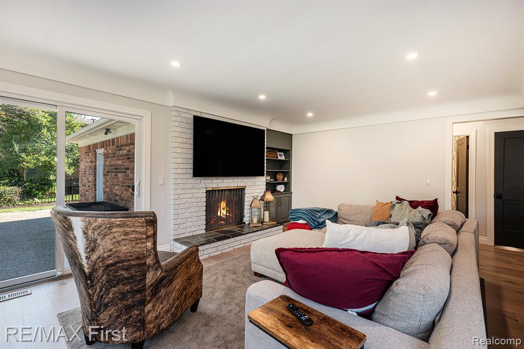 34 Putnam Place, Grosse Pointe Shores, MI 48236 — Photo 13