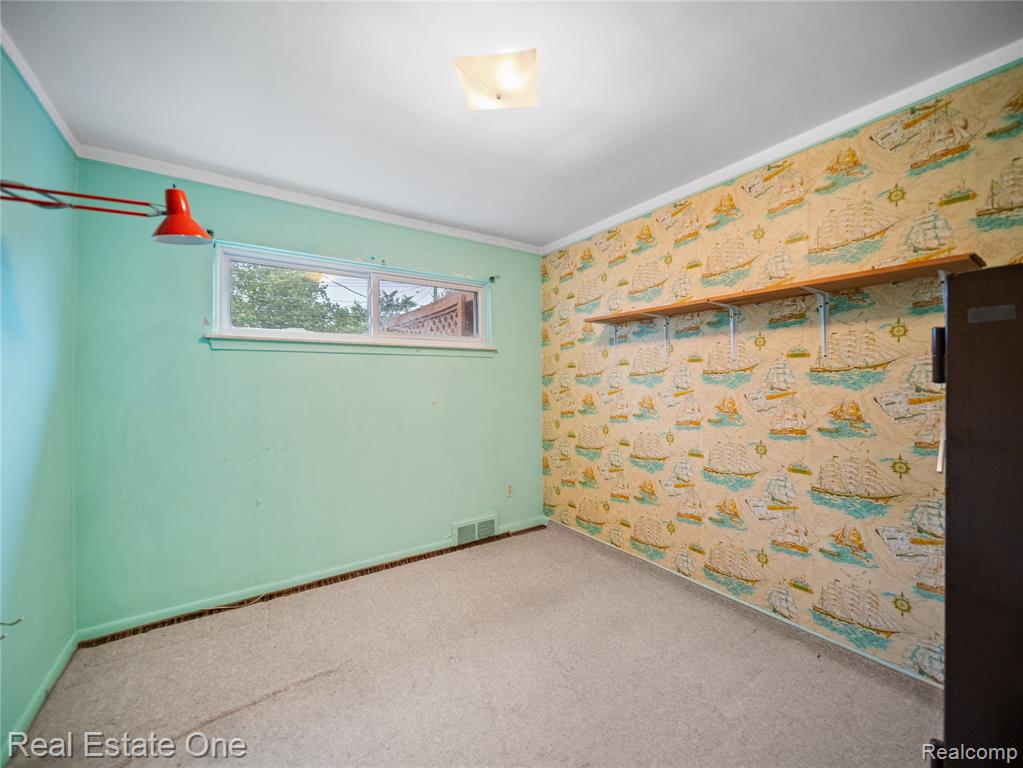 8157 Gary Avenue, Westland, MI — Photo 10