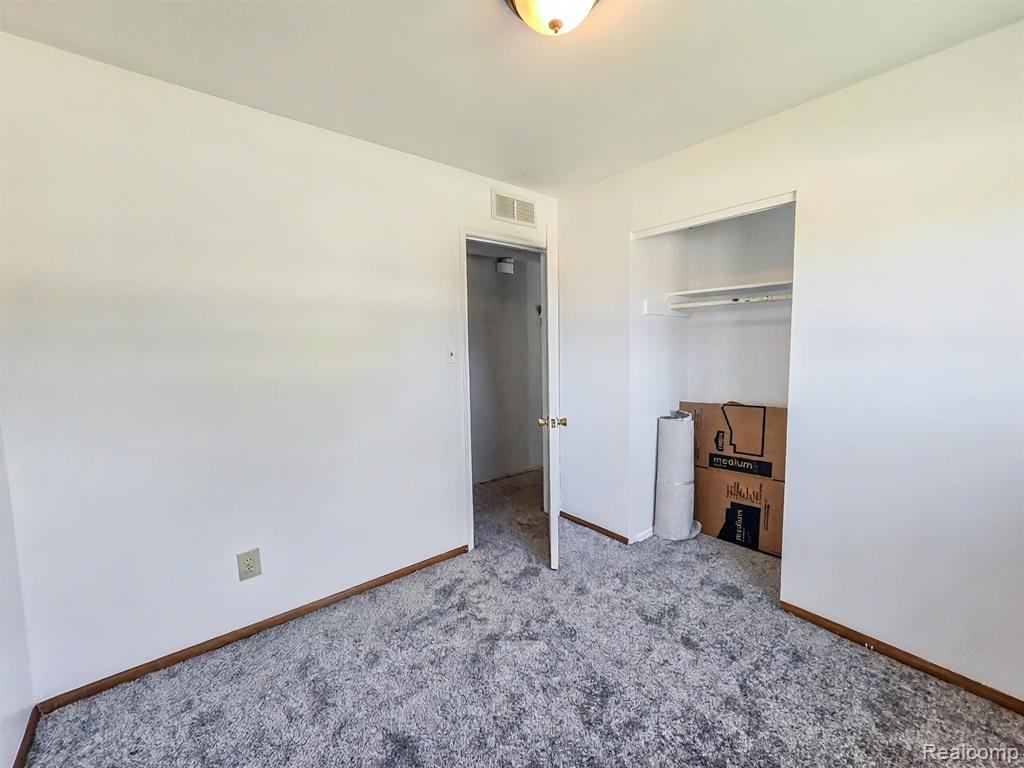 4640 ARDEN Avenue, Warren, MI 48092 — Photo 20
