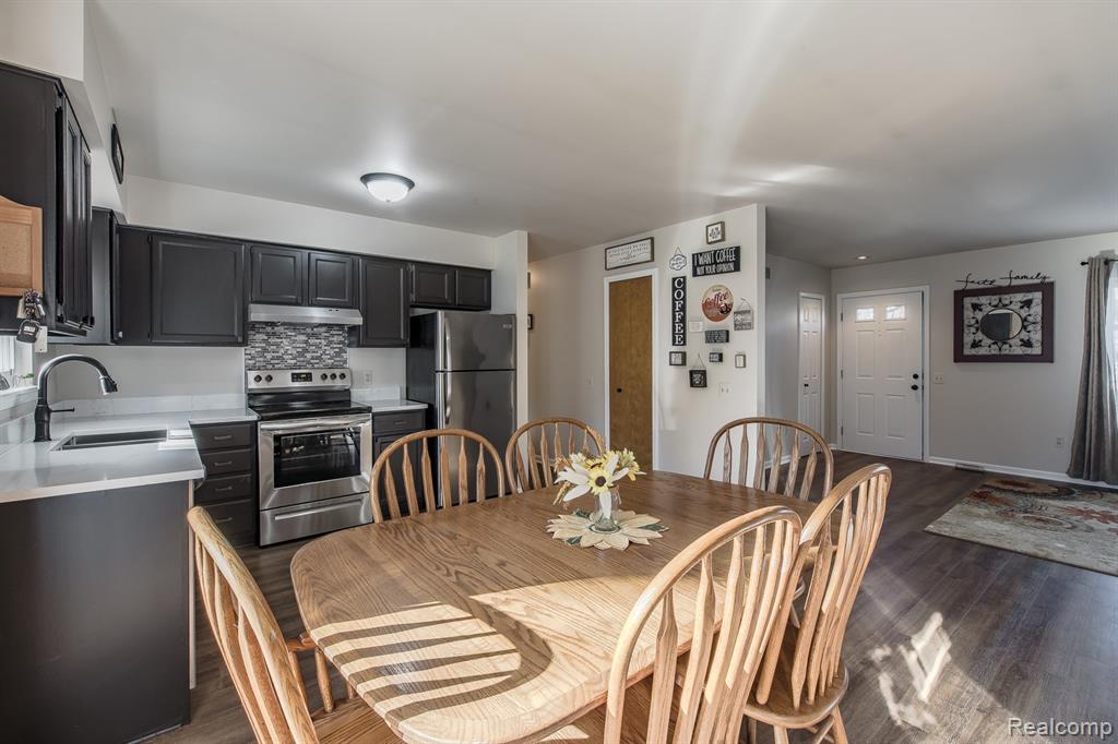 4771 Fiddle Avenue, Waterford, MI 48328 — Photo 12