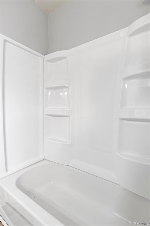 7027 HUDSON Avenue, Warren, MI 48091 — Photo 16
