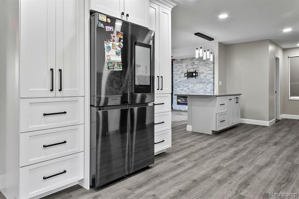 6865 FREDMOOR Drive, Troy, MI 48098 — Photo 13