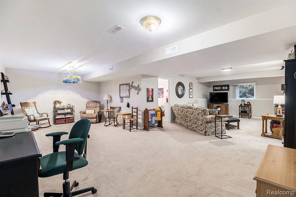 5461 HIDDEN VALLEY Trail, Linden, MI 48451 — Photo 12