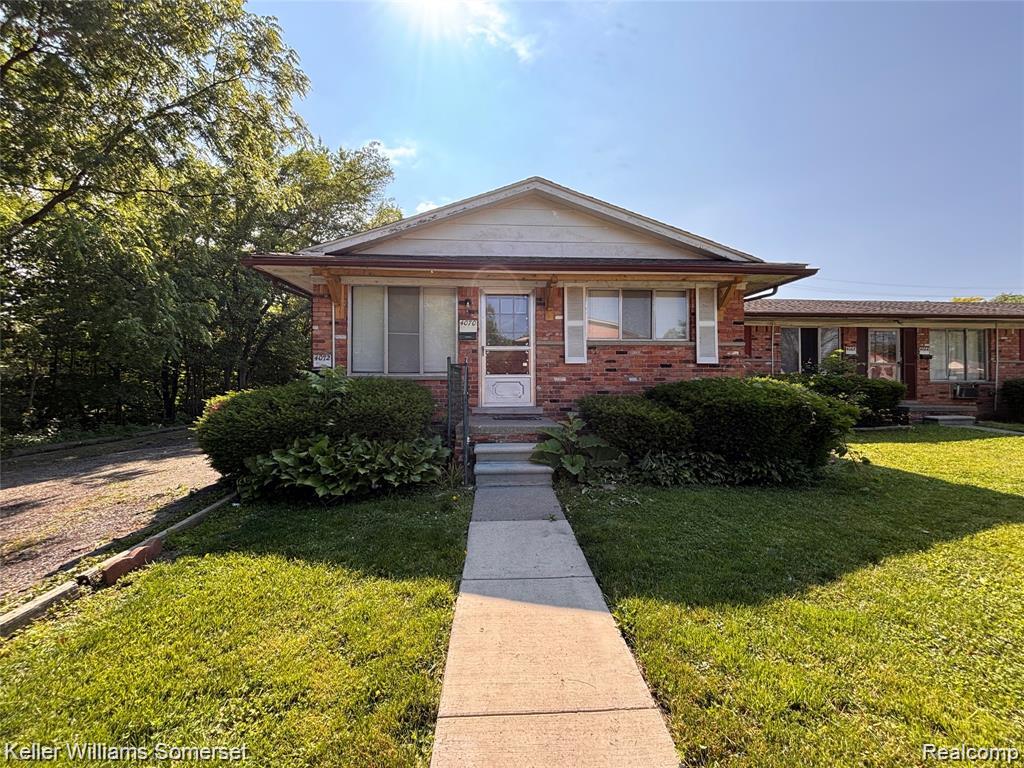 4064 agnes ave, Lincoln Park, MI 48146