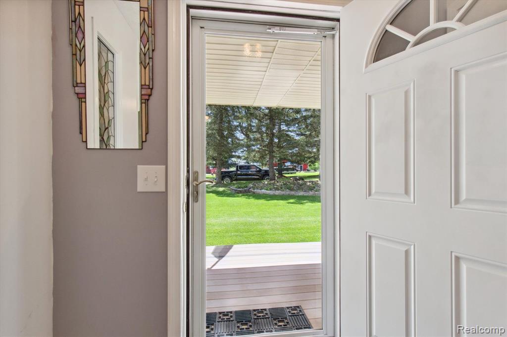 898 ROWLAND Road, Leonard, MI 48367 — Photo 10