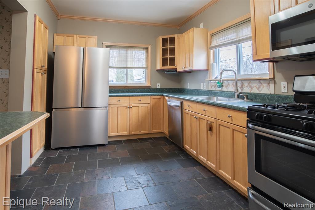 254 Euclid Street, Mount Clemens, MI 48043 — Photo 8