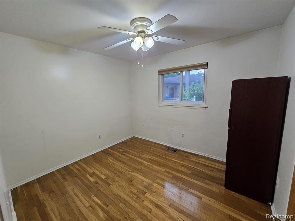 5054 CARNABY Drive, Troy, MI 48085 — Photo 9