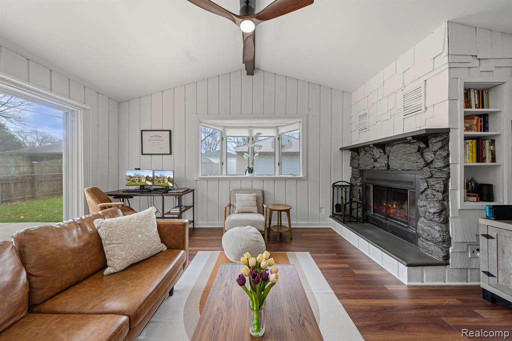 419 N WEBIK Avenue, Clawson, MI — Photo 10