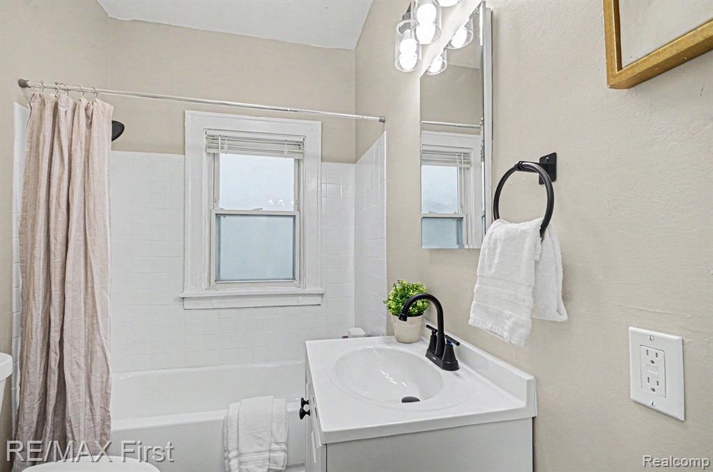 14842 Collinson Avenue, Eastpointe, MI 48021 — Photo 14