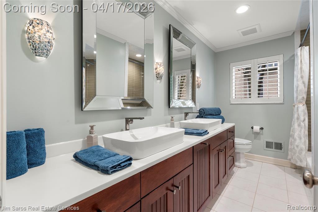 47 Roslyn Road, Grosse Pointe Shores, MI 48236 — Photo 31