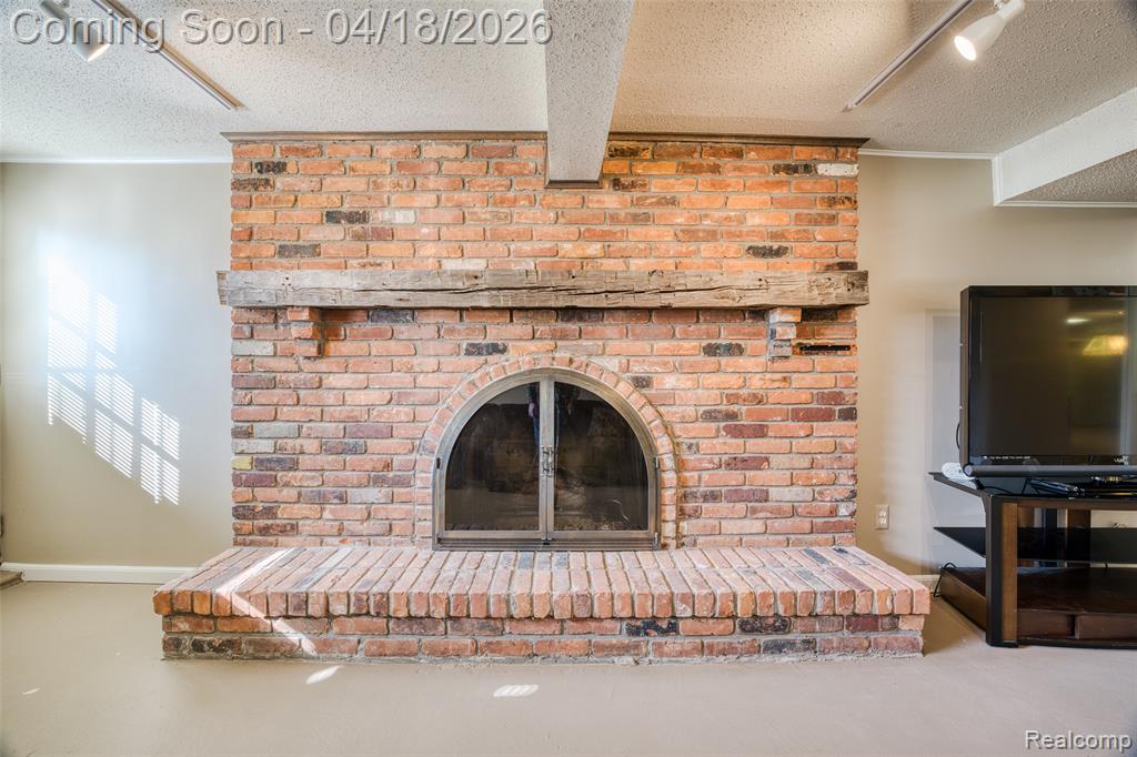 35631 Heritage Lane, Farmington, MI 48335 — Photo 34