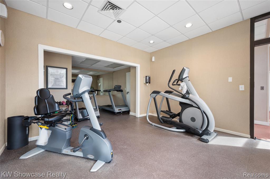 5000 Town Center Center, 703, Southfield, MI 48075 — Photo 42
