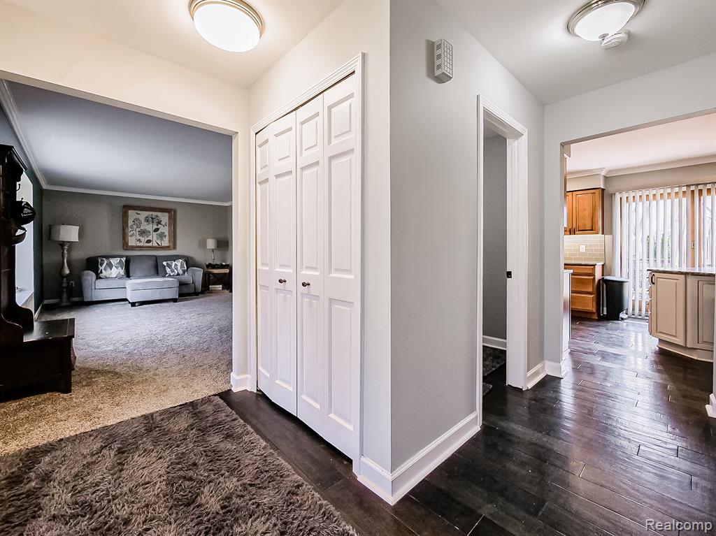 25911 Buckminster Drive, Novi, MI — Photo 17