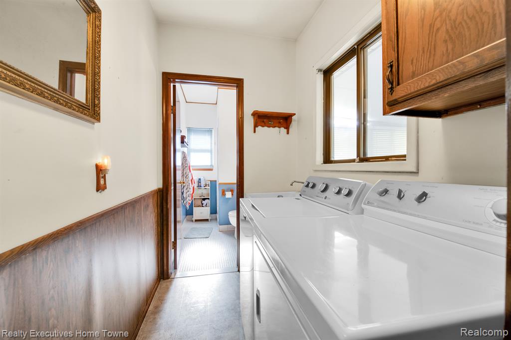 49545 SCHOENHERR Road, Shelby Twp, MI 48315 — Photo 16