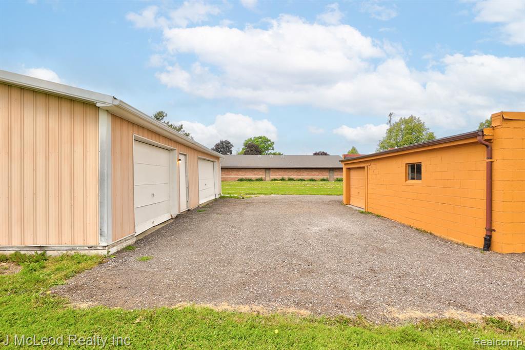 4015 Grand Blanc Road, Swartz Creek, MI 48473 — Photo 29