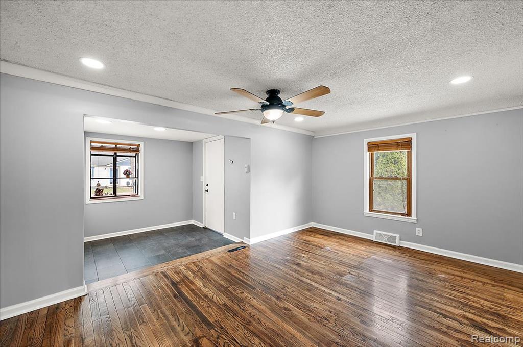 7243 Garvin, Waterford, MI 48329 — Photo 17