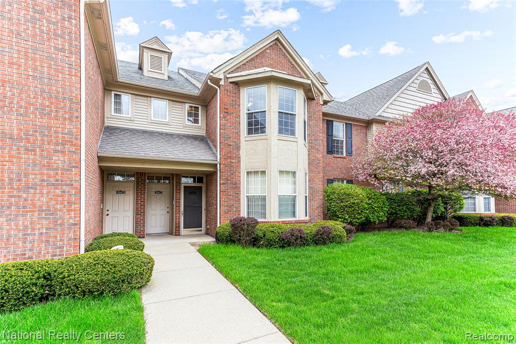 49277 Silver Birch Circle, Shelby Twp, MI 48315 — front exterior
