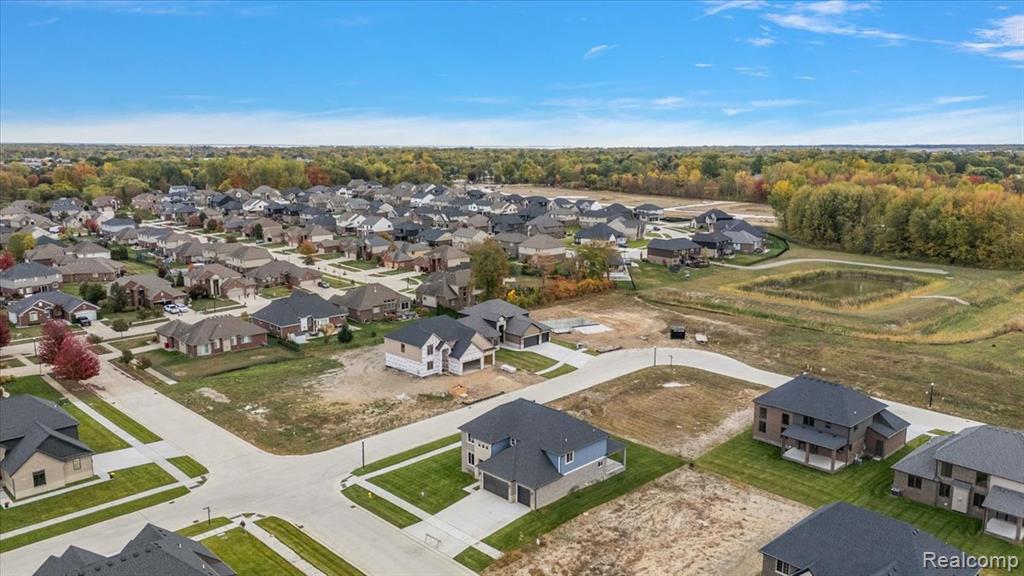 50352 Mistwood Drive, Macomb, MI 48042 — Photo 82