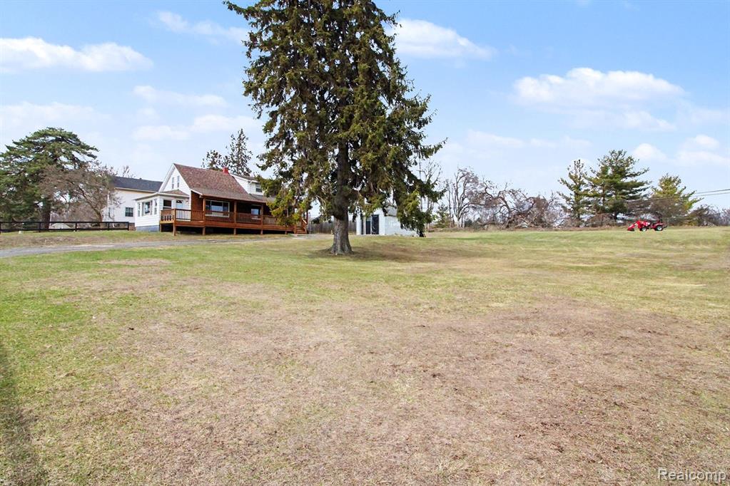 660 W Walton Boulevard, Pontiac, MI 48340 — Photo 2