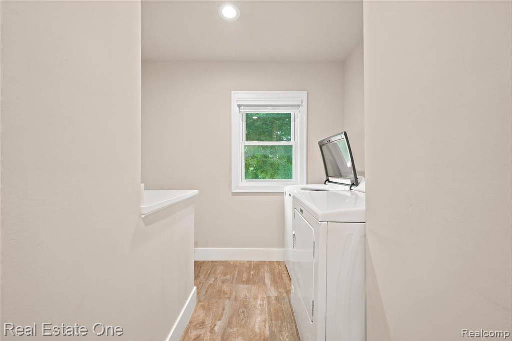 5485 Hammersmith Drive, West Bloomfield, MI — Photo 17