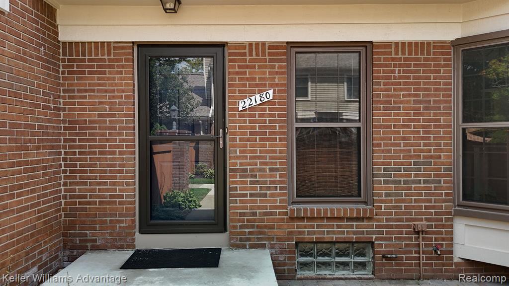 22180 Pondview, Novi, MI — Photo 6