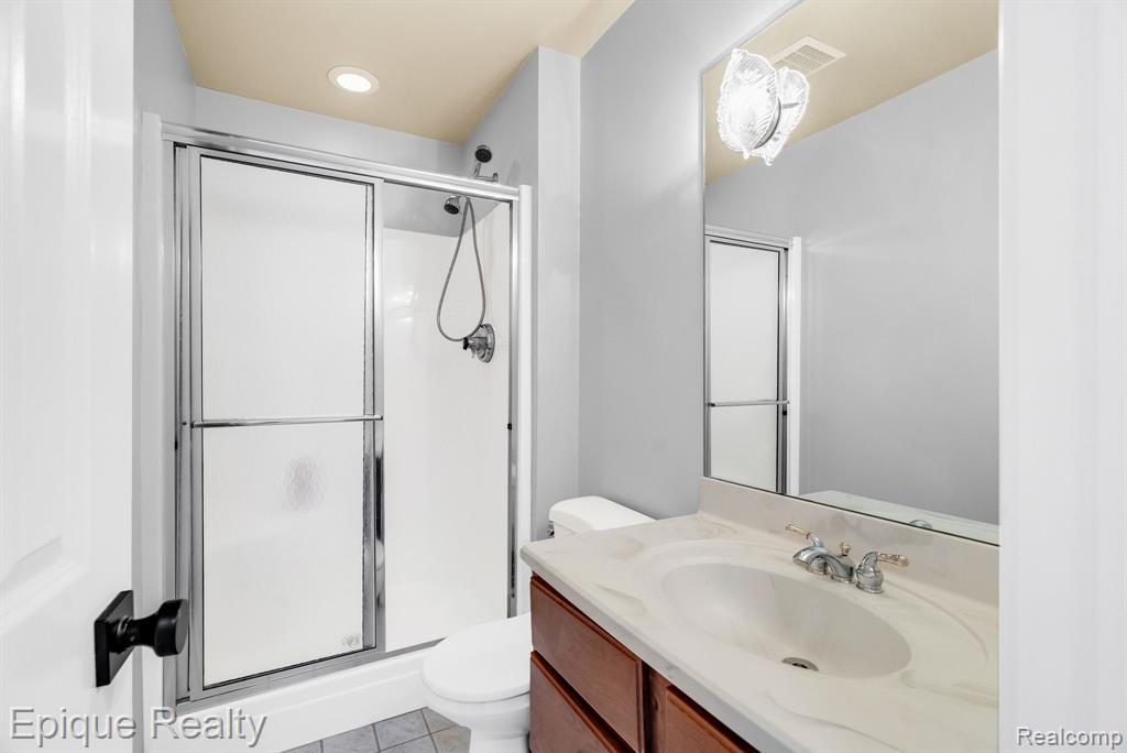 9155 Kelly Lake Drive, Clarkston, MI 48348 — Photo 64