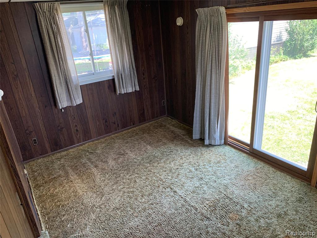 6455 Mayfair Street, Taylor, MI 48180 — Photo 16