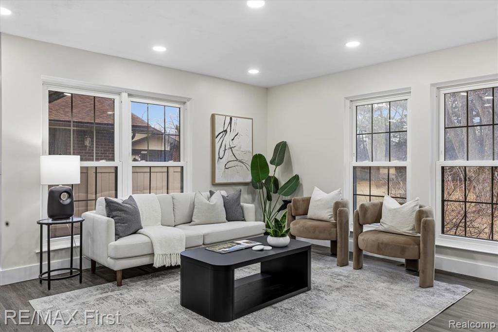 40548 Newport Drive, Plymouth, MI 48170 — Photo 4