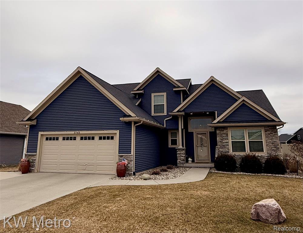 5760 Stone Briar Lane S, Freeland, MI 48623 — front exterior