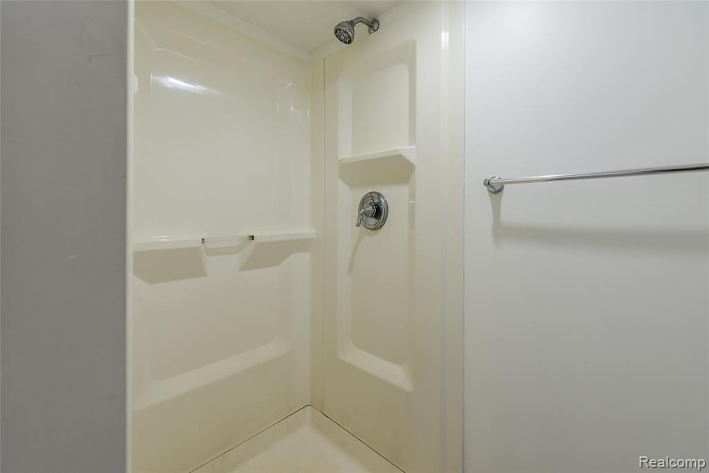44877 Erin Drive, Plymouth, MI 48170 — Photo 31