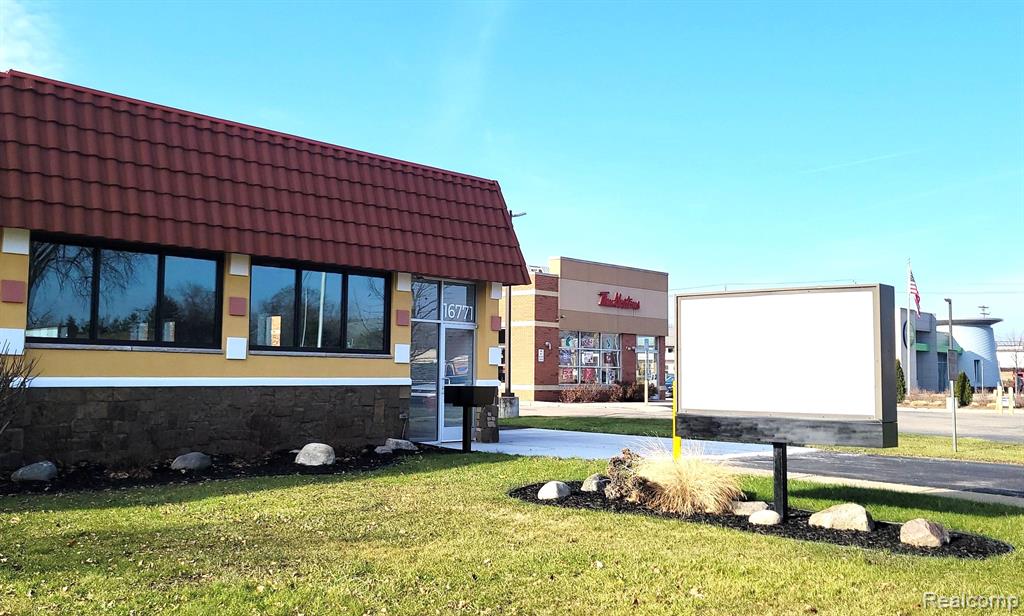 16771 MIDDLEBELT Road, Livonia, MI 48154, Livonia, MI, 48154