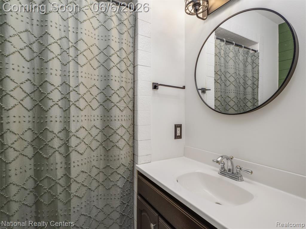 45420 Harmony Lane, Belleville, MI 48111 — Photo 19